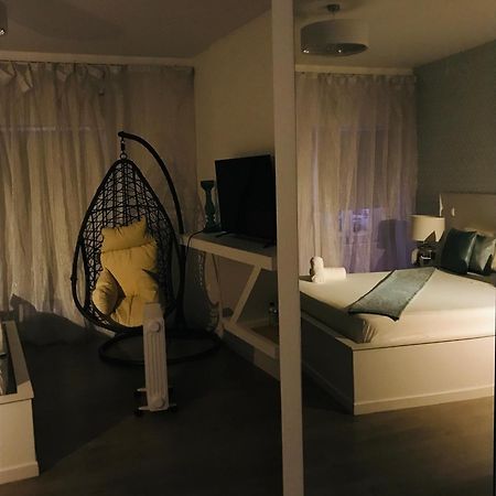 Brandao House Hostel Caparica Εξωτερικό φωτογραφία