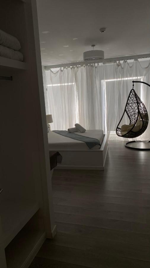 Brandao House Hostel Caparica Εξωτερικό φωτογραφία