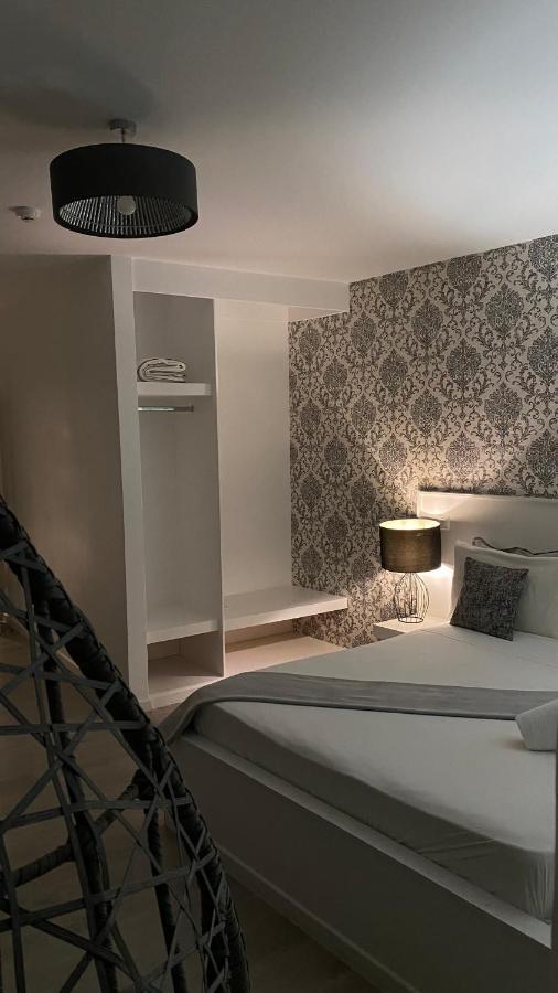 Brandao House Hostel Caparica Εξωτερικό φωτογραφία