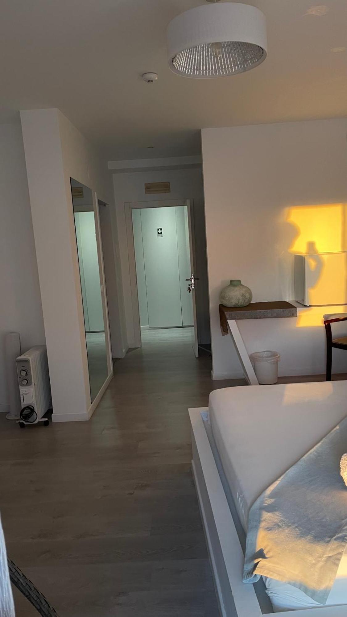 Brandao House Hostel Caparica Εξωτερικό φωτογραφία