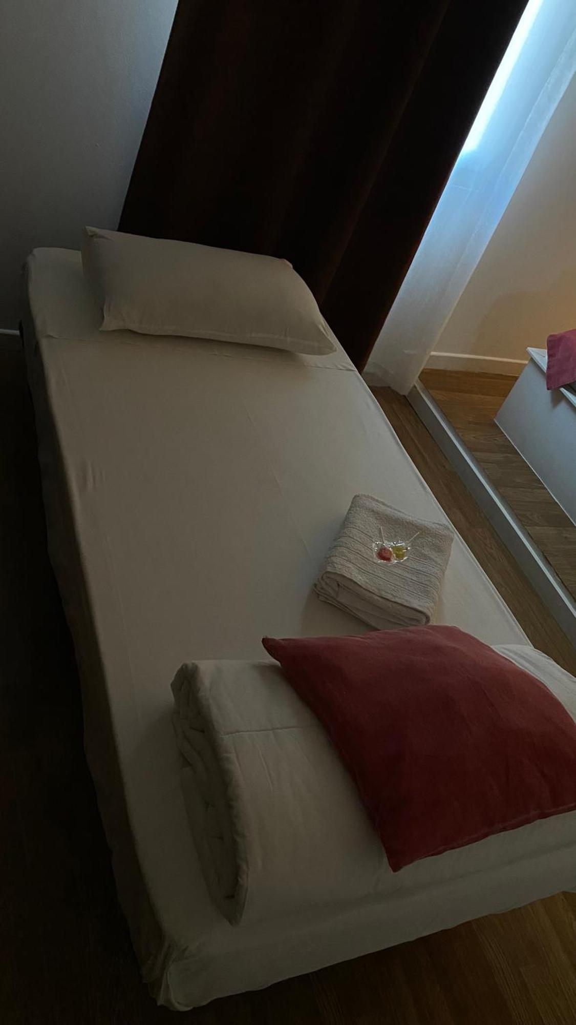Brandao House Hostel Caparica Εξωτερικό φωτογραφία